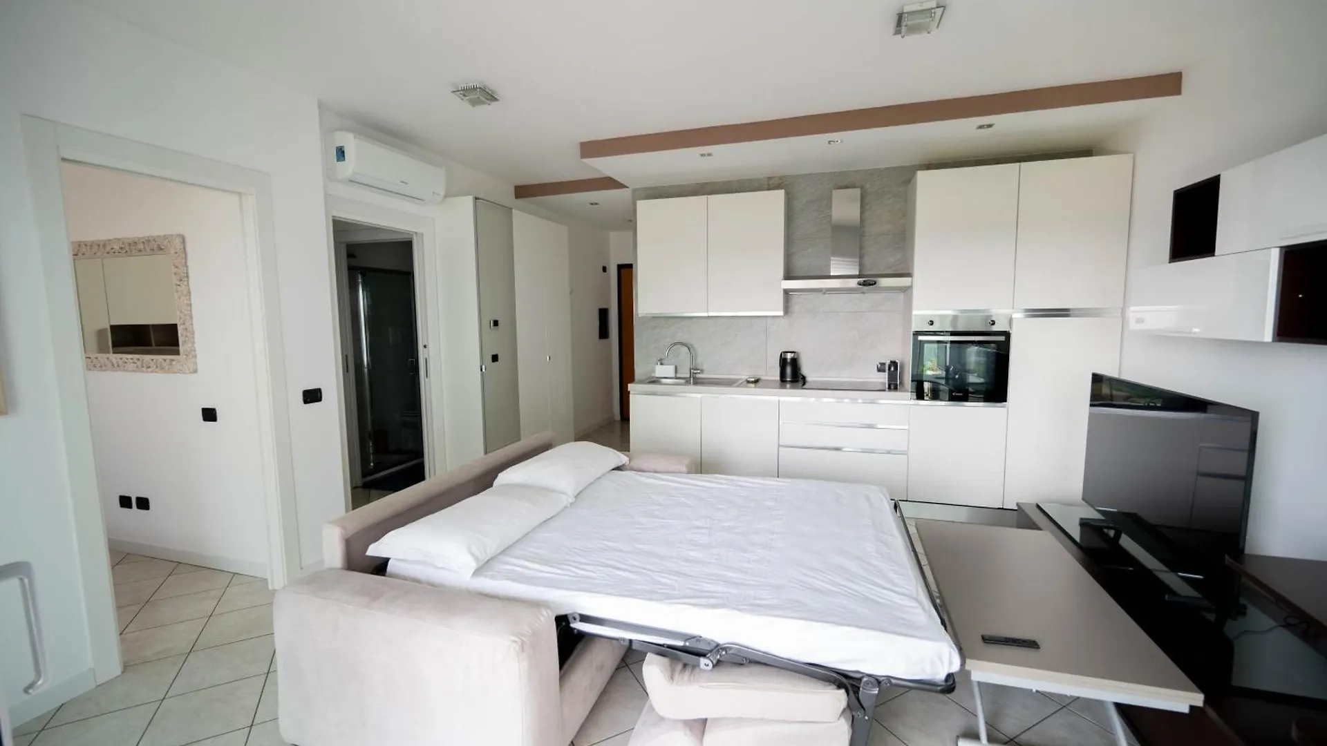 Apartmán 20Min Dal Duomo Luxury Flat And Free Parking Milán 0*,  Itálie