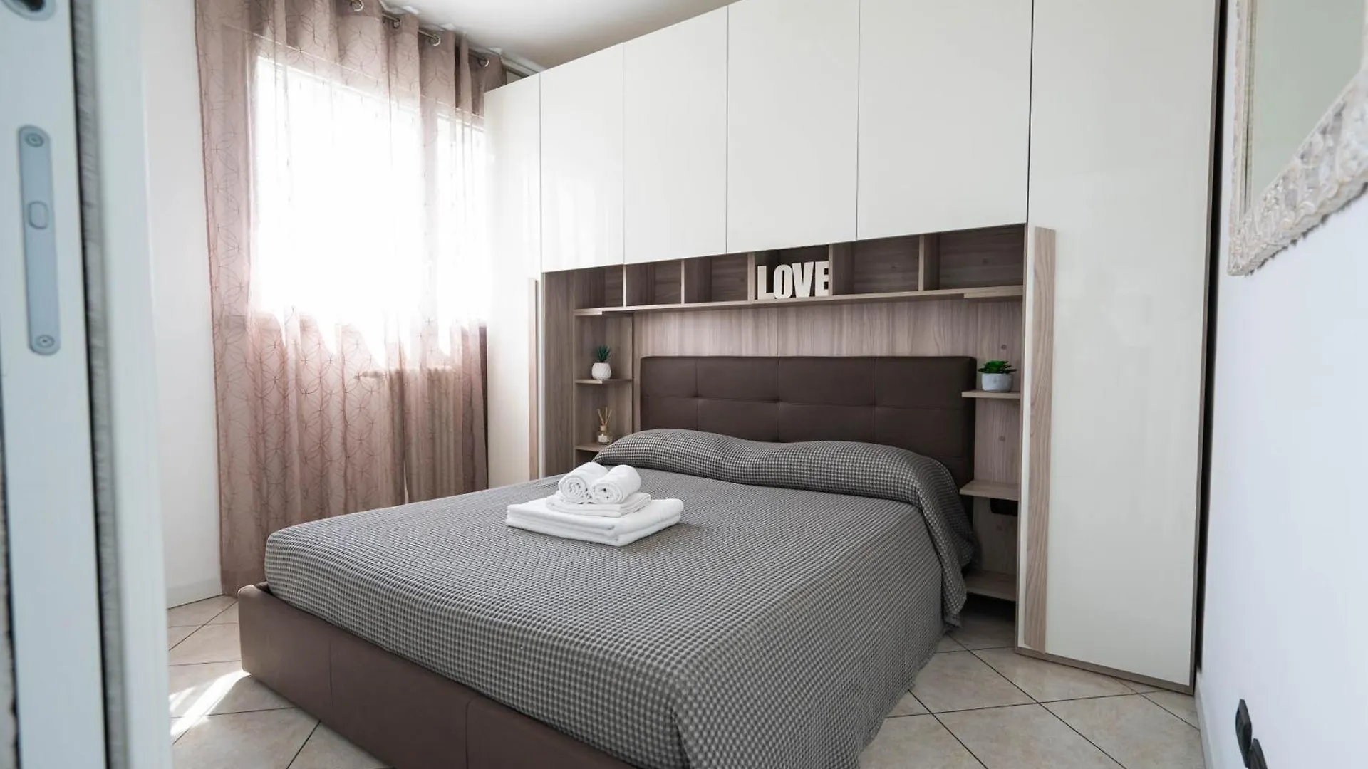 Appartement 20Min Dal Duomo Luxury Flat And Free Parking à Milan Italie