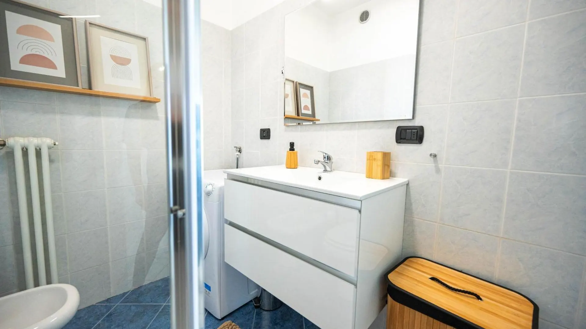 Appartement 20Min Dal Duomo Luxury Flat And Free Parking à Milan 0*,