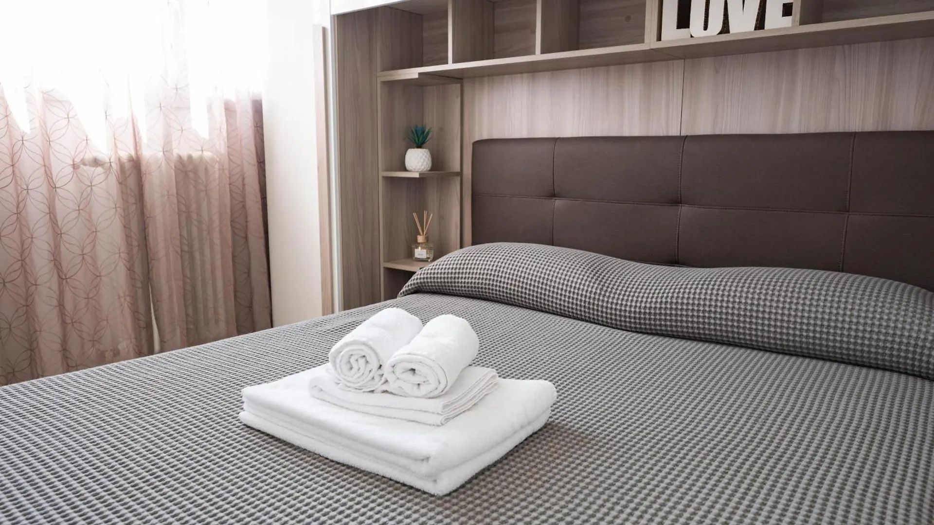 Apartament 20Min Dal Duomo Luxury Flat And Free Parking Mediolan